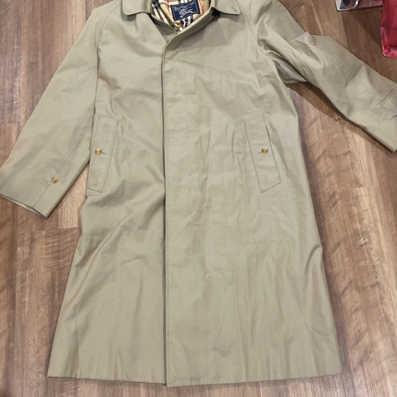 Authentic Mens Burberry’s  car coat - Picture 2 of 6